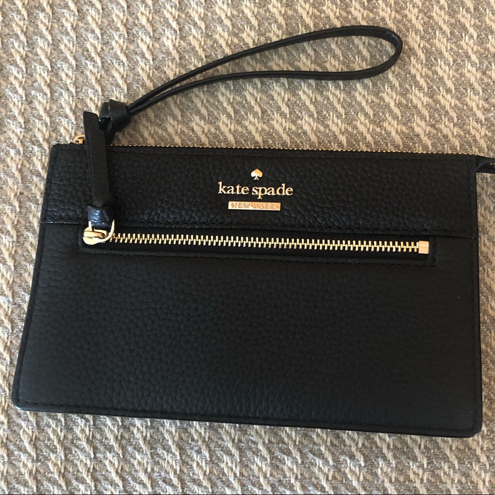 Kate Spade Wristlet Black New with tags